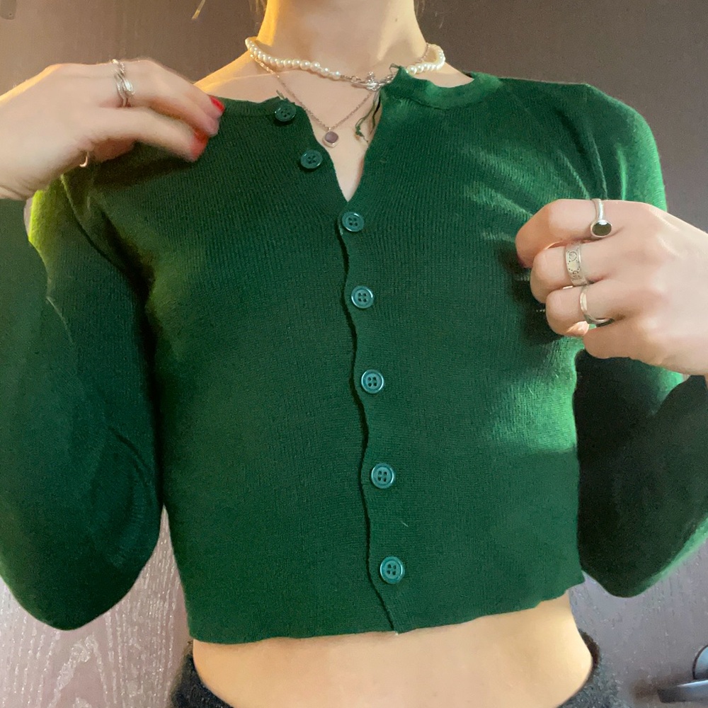 green cropped cardigan